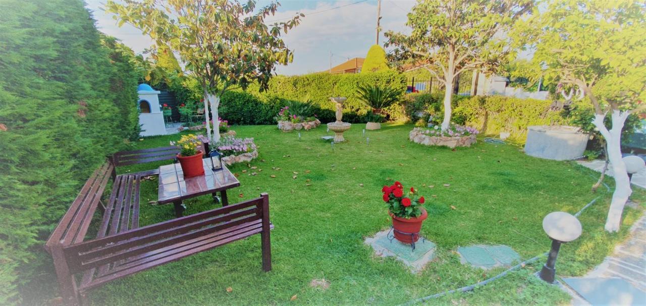 Vacation And Relaxation Oropos Holiday home Nea Palatia