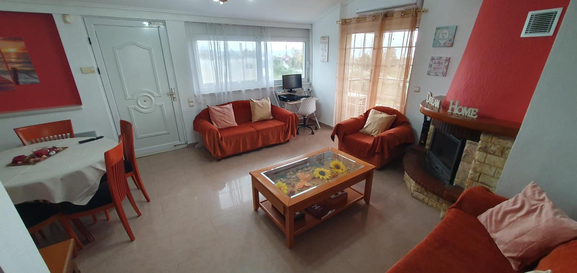 Vacation And Relaxation Oropos Nea Palatia